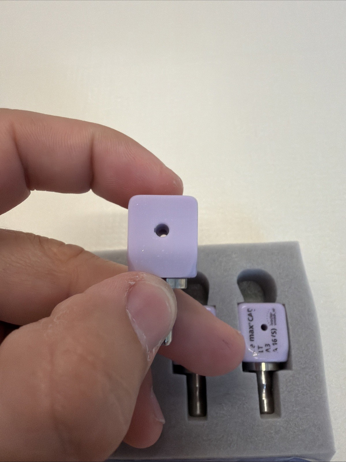 Ivoclar IPS e.max Abutment CAD LT A3 A16 (S) – 5 Blocks