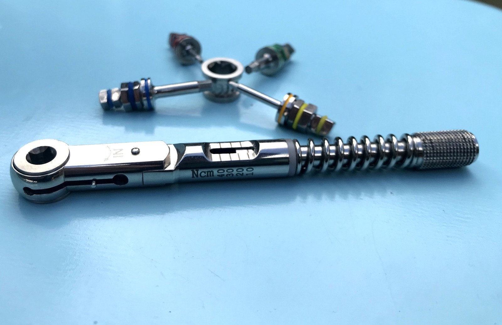 Dental Implant Torque Wrench 10-40 NCM Hex 6.35 & 4.0mm with 4 Hex Driver CE