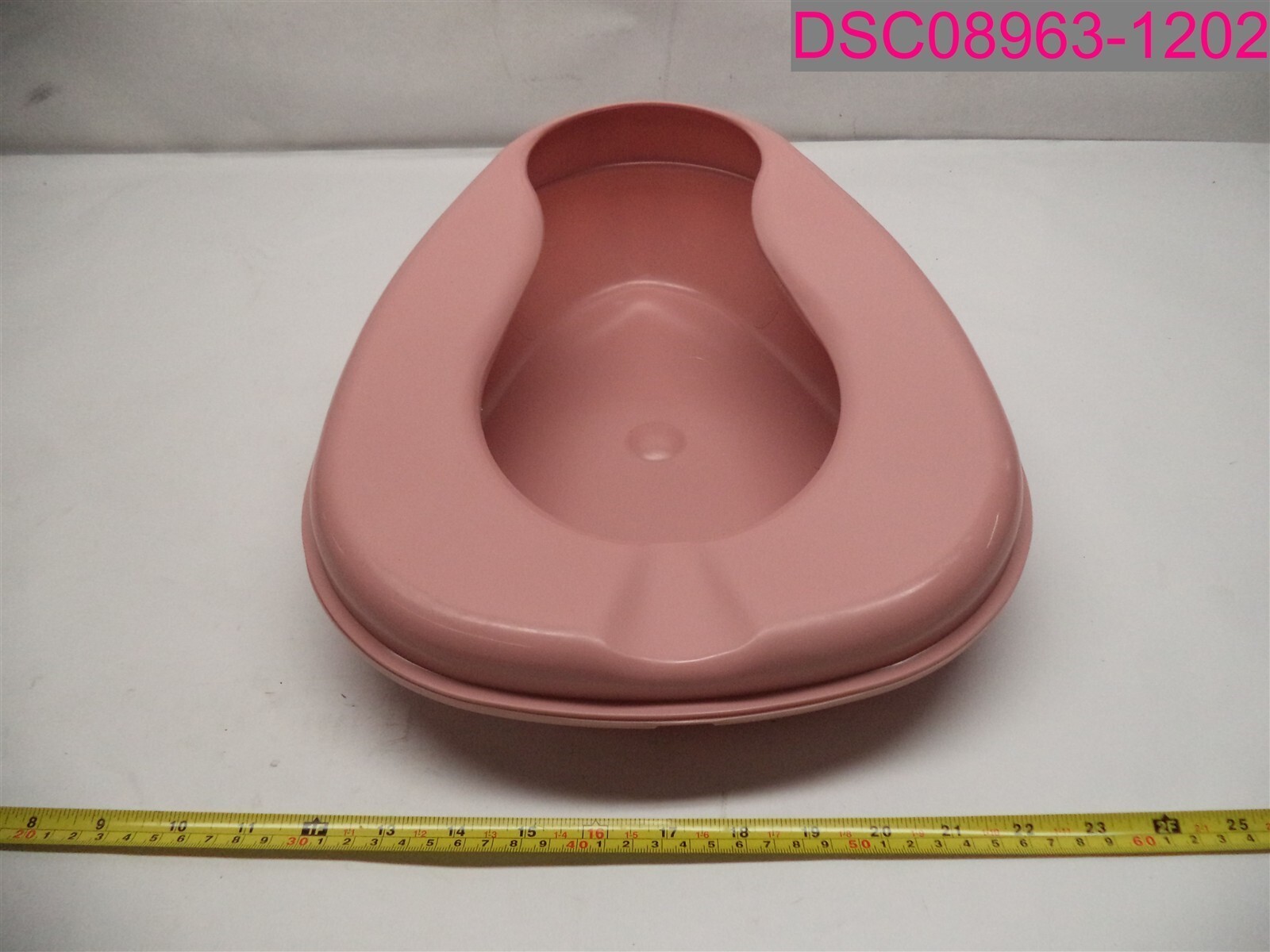 QTY=12; Medegen Medical Bedpan Conventional Rose H131-10