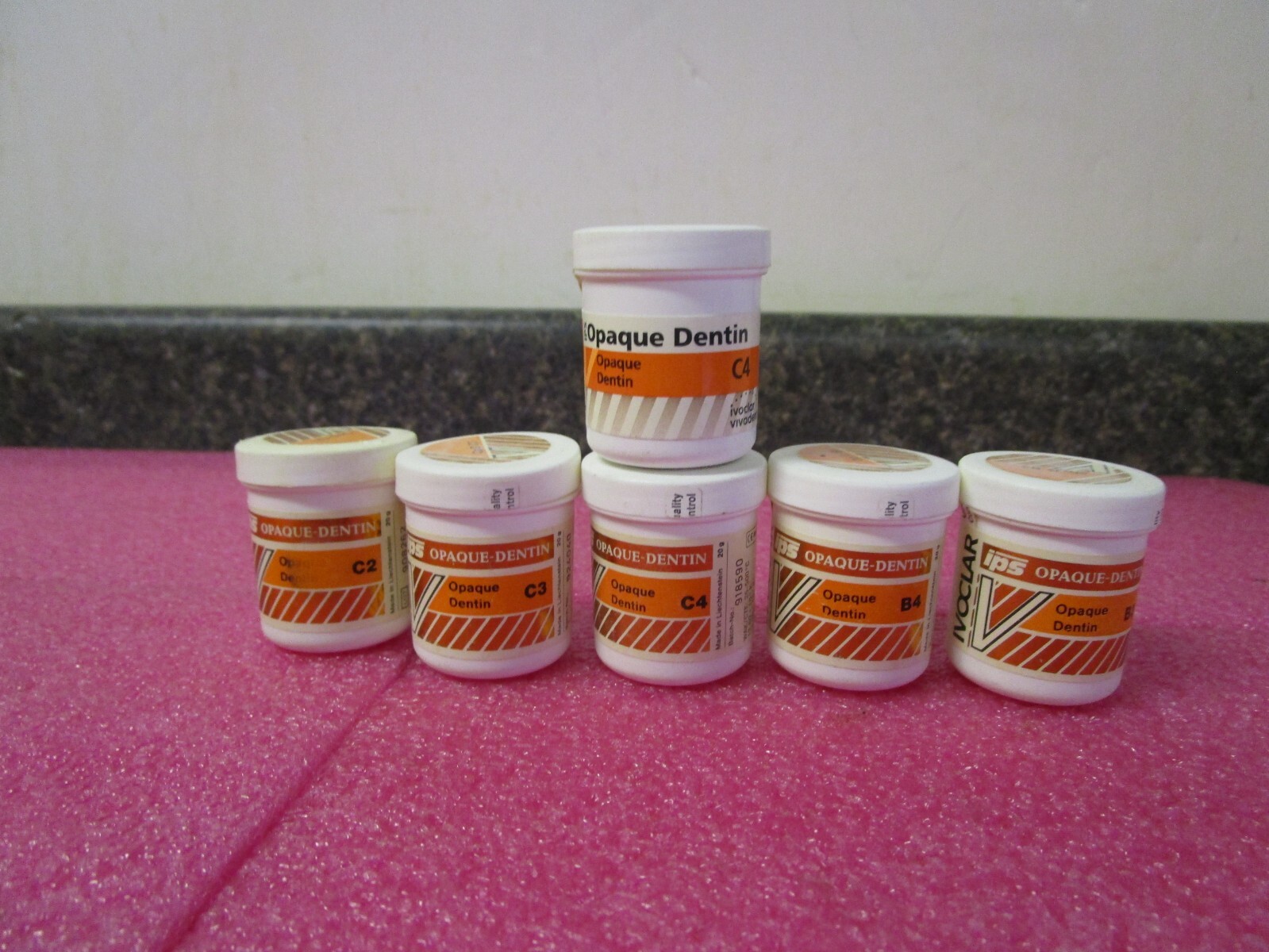 Qty (16) Ivoclar IPS Opaque Dentin Body – READ