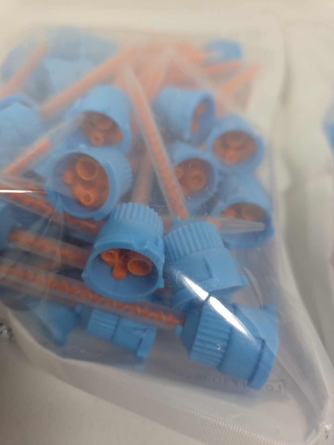 100 Blue/Orange High Performance Dental Long Mixing Tips, 10:1 | La Miere