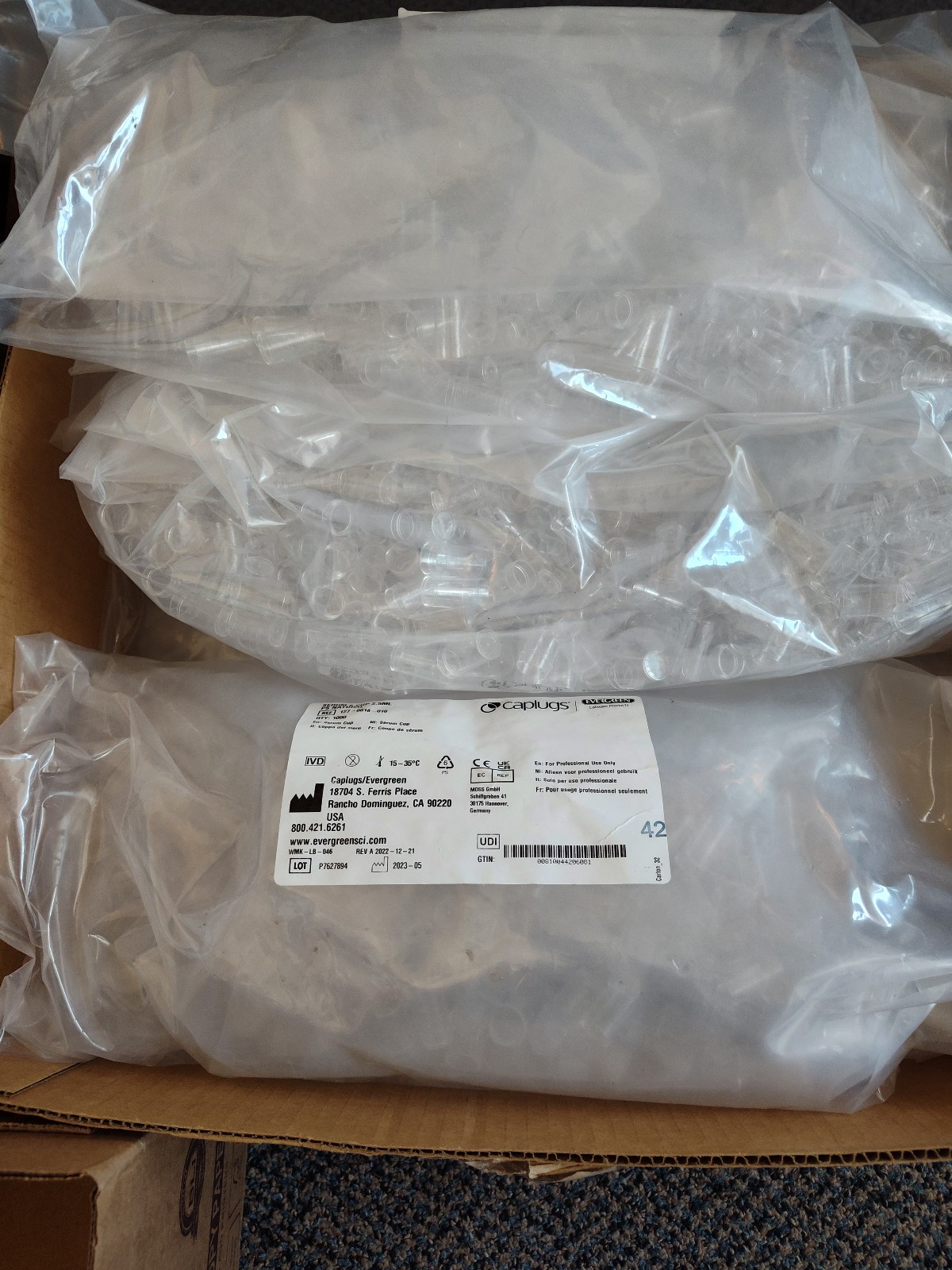 Chemistry Serum S Cup 2.5 mL Caplugs Lot of 5000 Polystyrene Non-Sterile