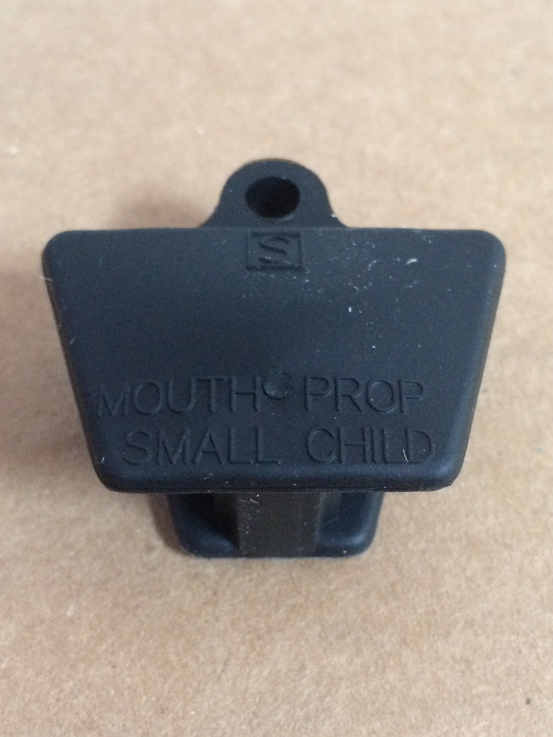 DENTAL MOUTH PROP BLACK RUBBER Small CHILD LATEX FREE , Henry Schein , Miltex
