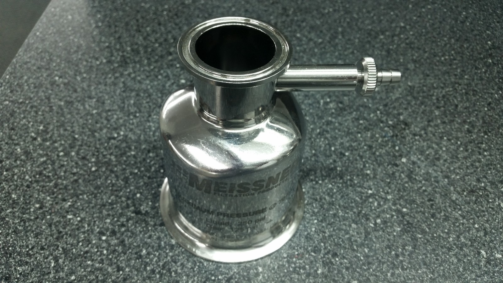 MEISSNER HS2D-2P-OSH1S 3″ O.D. FILTER HOUSING WITH BLEED VALVE