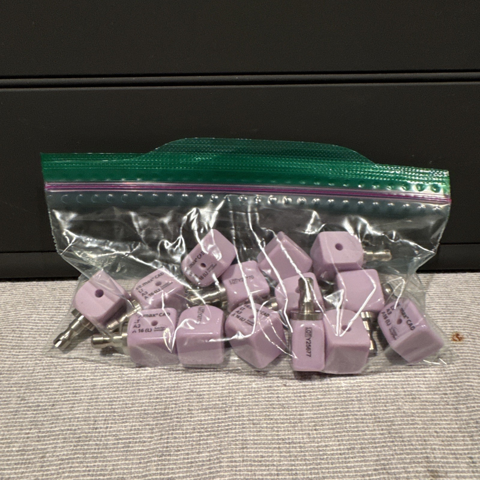 Cerec IPS Emax Cad Implant Blocks LT A3 / A16 (L) / 13 count