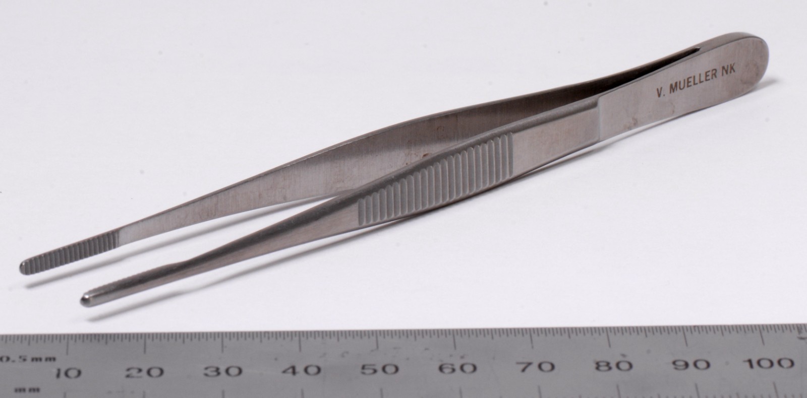 V. Mueller #SU2301 Dressing Forceps 5″ Serrated Surgical Stainless Steel