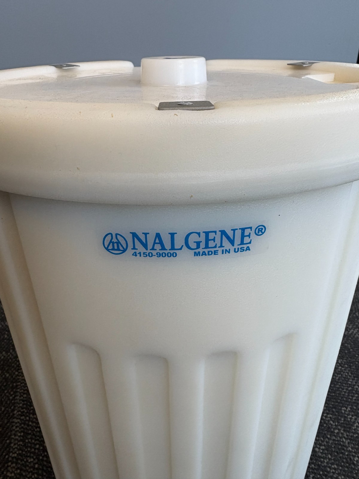 Cole-Parmer Thermo Scientific Nalgene 4150-9000 All-plastic 10 Liter Dewar flask