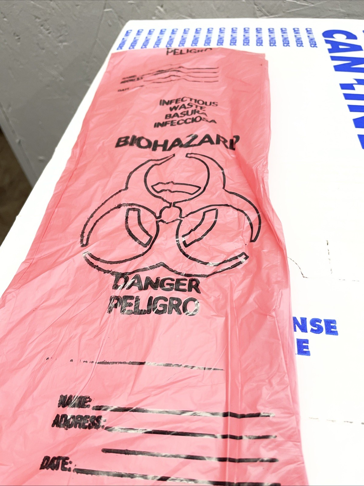 Roll of 50 BAGS BioHazard Bags RED Infectious Waste 24″x24″ 8-10 Gal