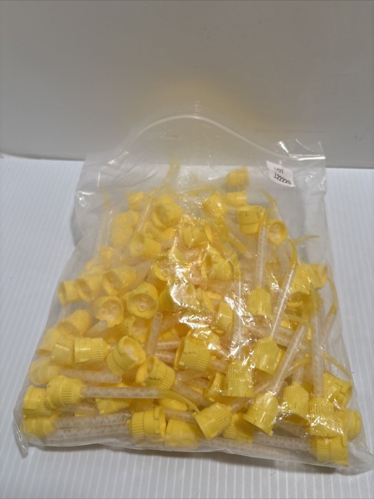 henry schein 122 pcs mixing tips 100-9981