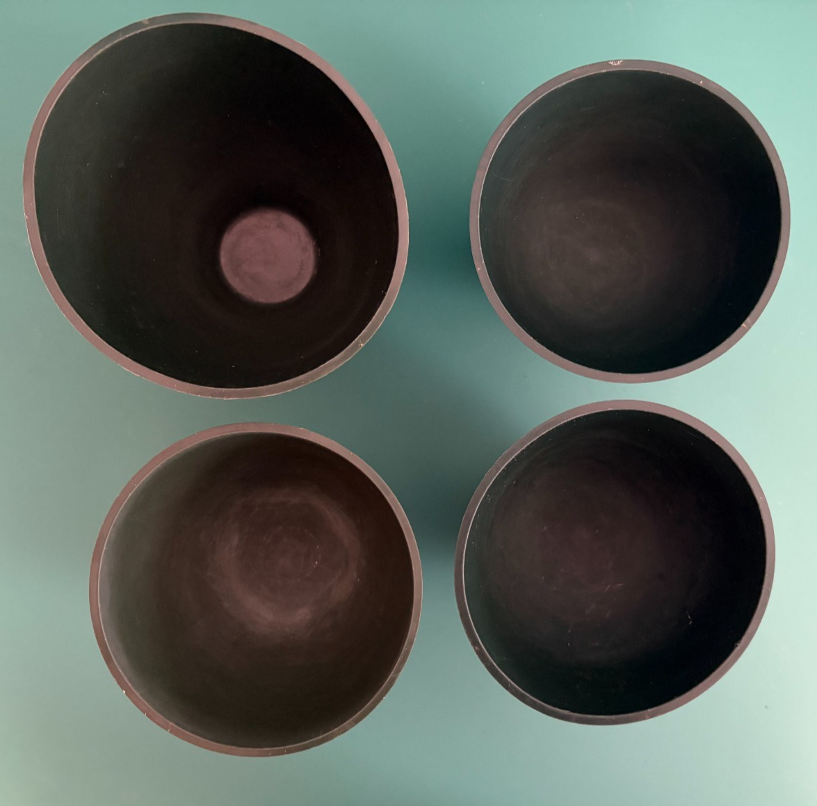 4 Alginate Bowls: 1 XL bowl and 3 Large bowls