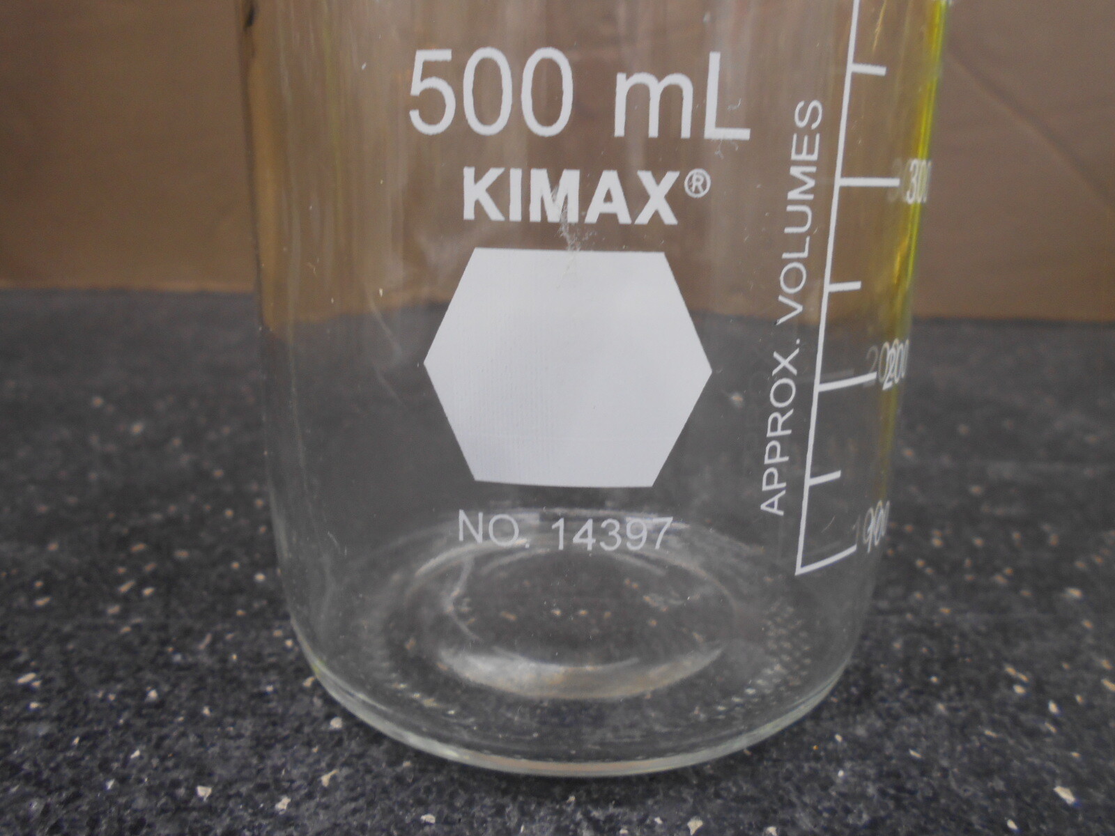 KIMBLE KIMAX 14397 500mL GRADUATED MEDIA STORAGE BOTTLE W/ POURING RING