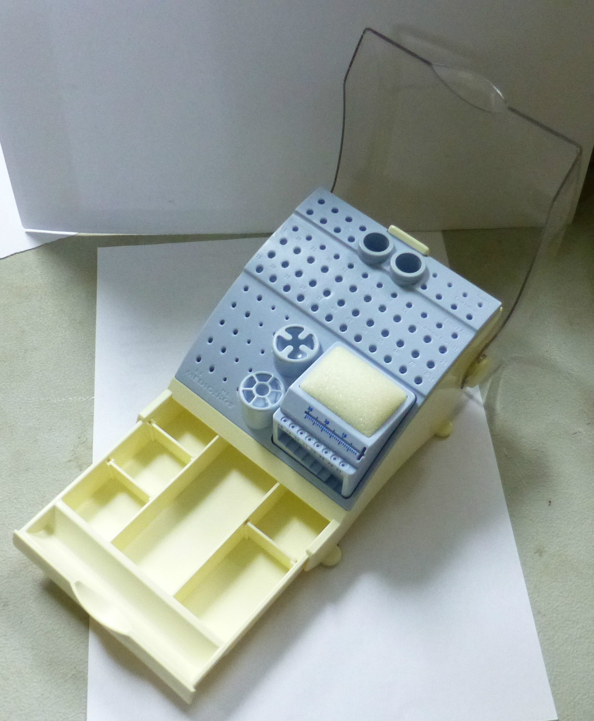 Dental Endodontic Box Organizer with Autoclavable Removable tray Israel made