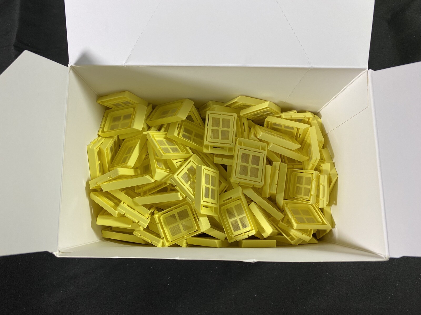 EPREDIA Histoscreen Mesh Black Hinge Yellow Cassettes B851000YW (1000/pk)