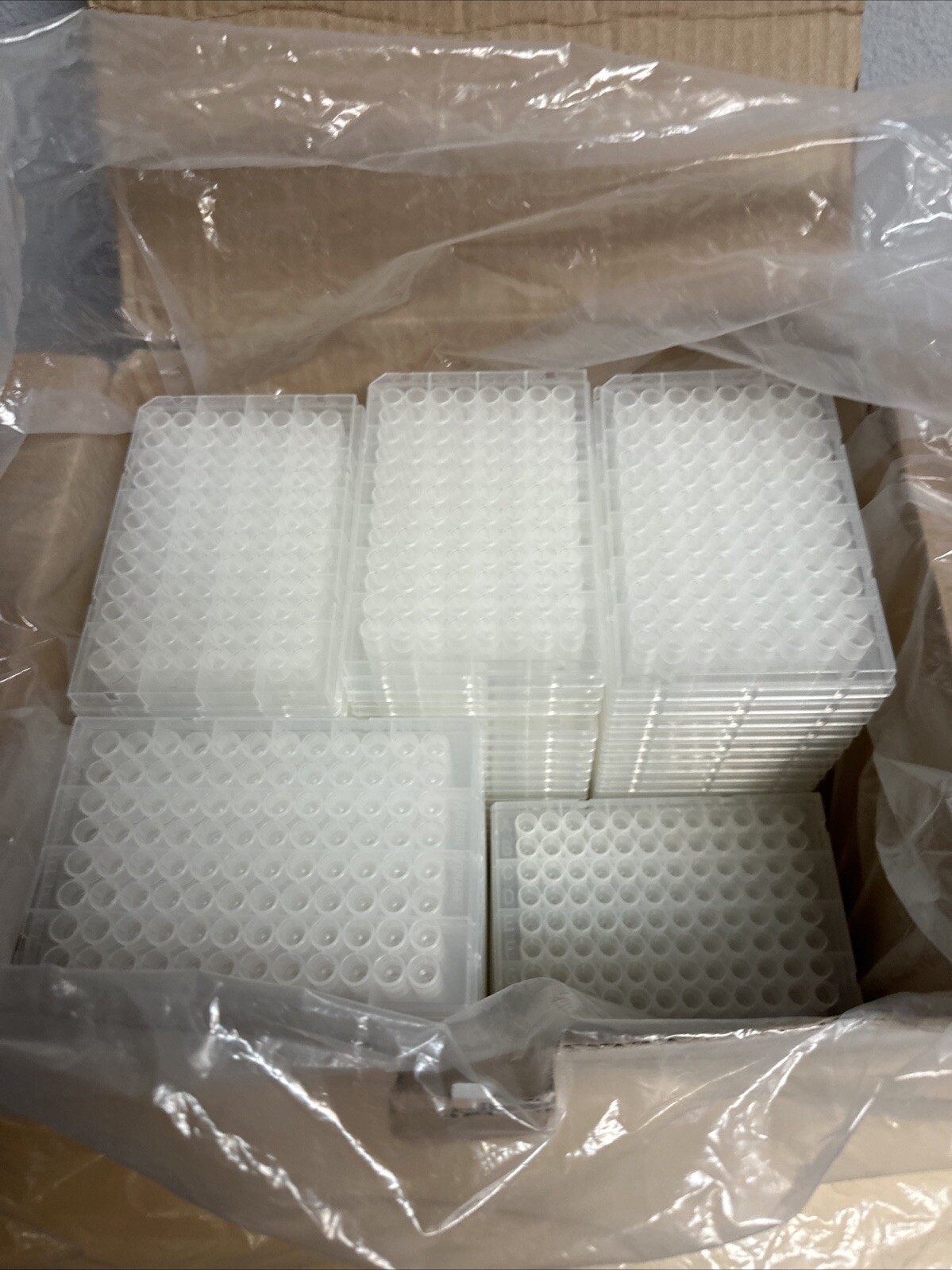 Thermo Scientific AB-0796 U-Shaped Well Bottom Microplates 330 μL (Case of 91)