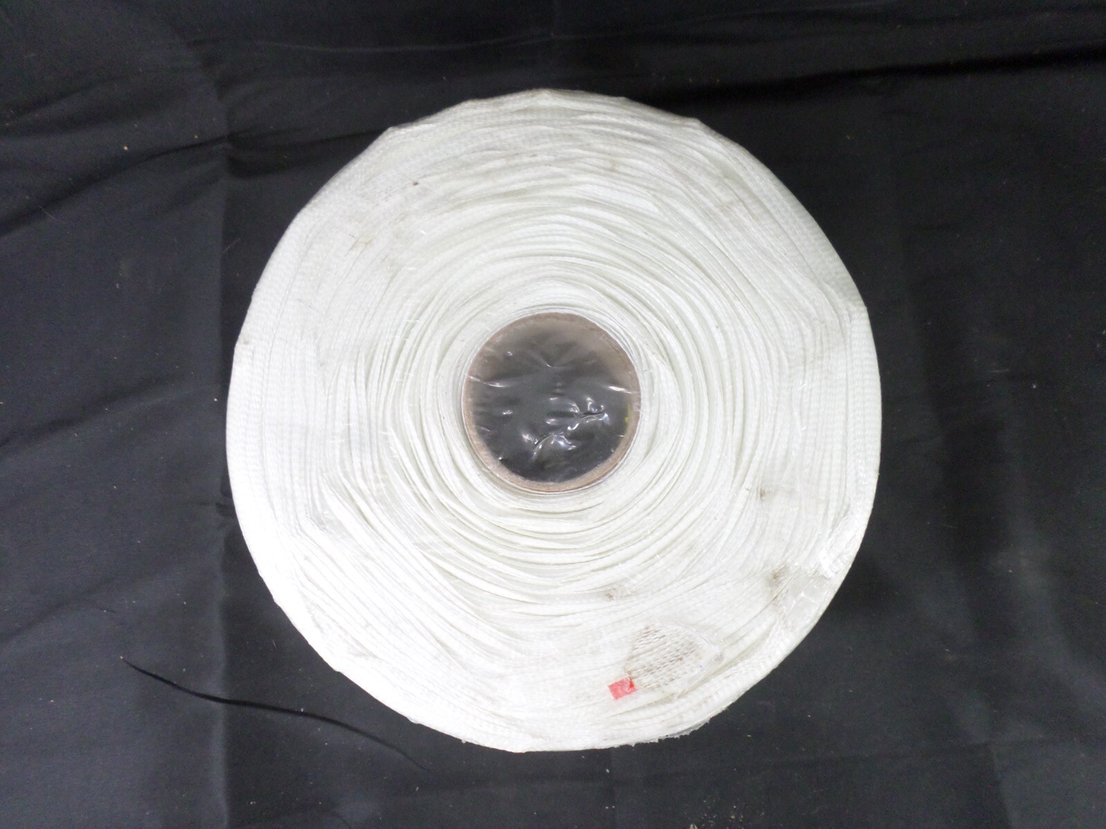 NARROWTEX White Woven Polyester Strapping 5/8″ Width 3000 Feet Length 50NSAW