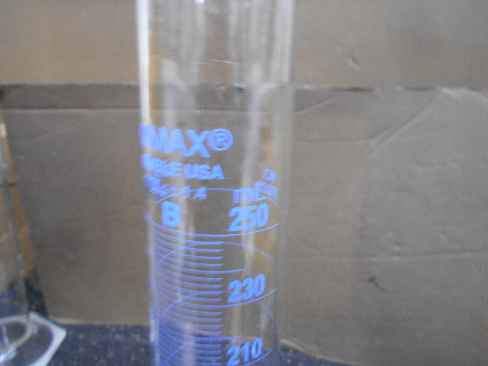 KIMBLE KIMAX 20025 250mL TD 20°C (EX) GRADUATED CYLINDER