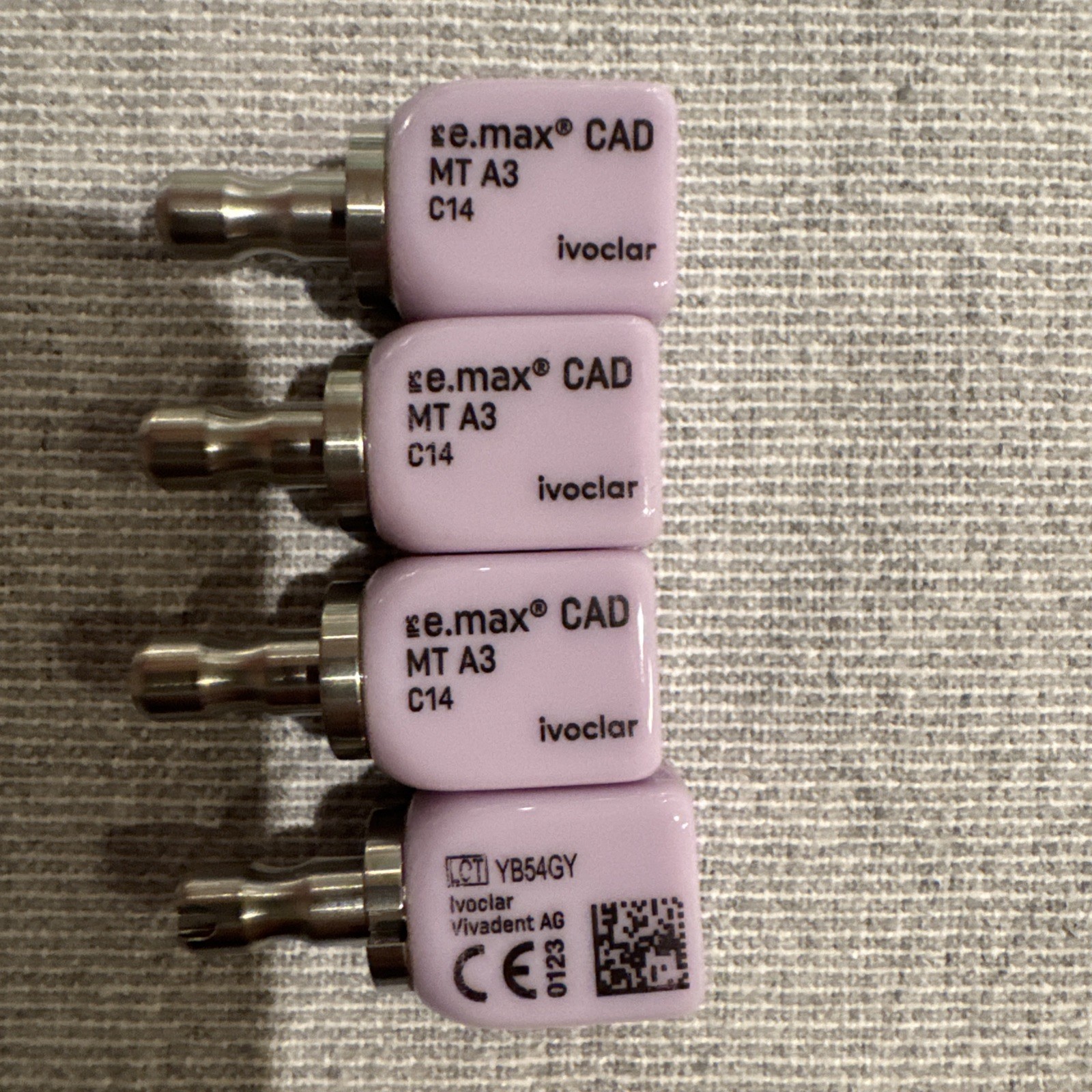 Ips Emax Cad Cerec In Lab MT A1-3 / C14. Check description for quantities