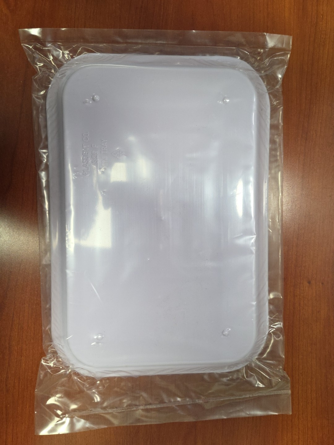 Plasdent Flat Mini Set-Up Tray 9-5/8″ X 6-5/8 X 7/8 Lilac