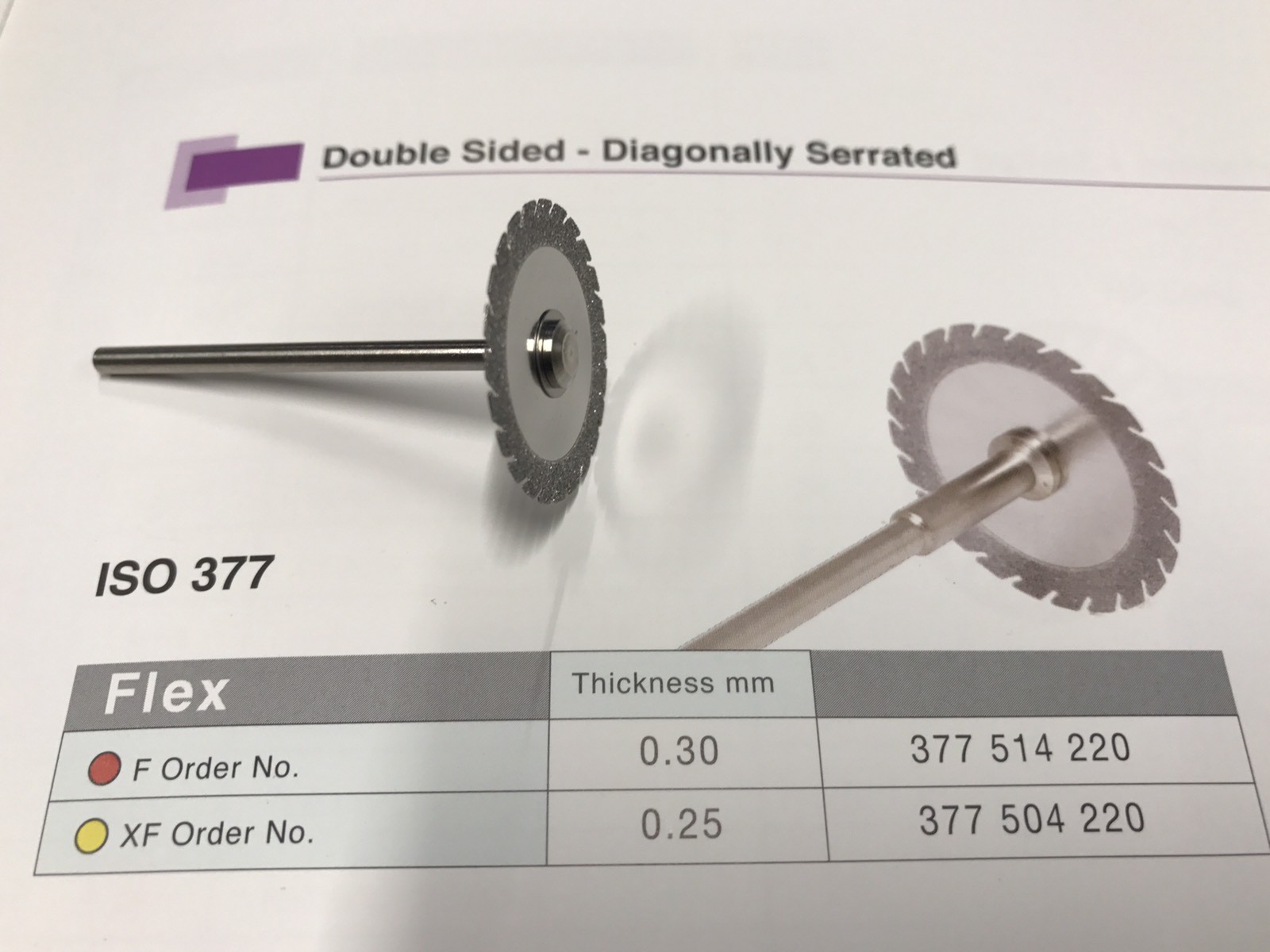 Dental Diamond Disc 1 Pc Double Sided Diagonally Serrated0.3 mm. R04-377-514-220