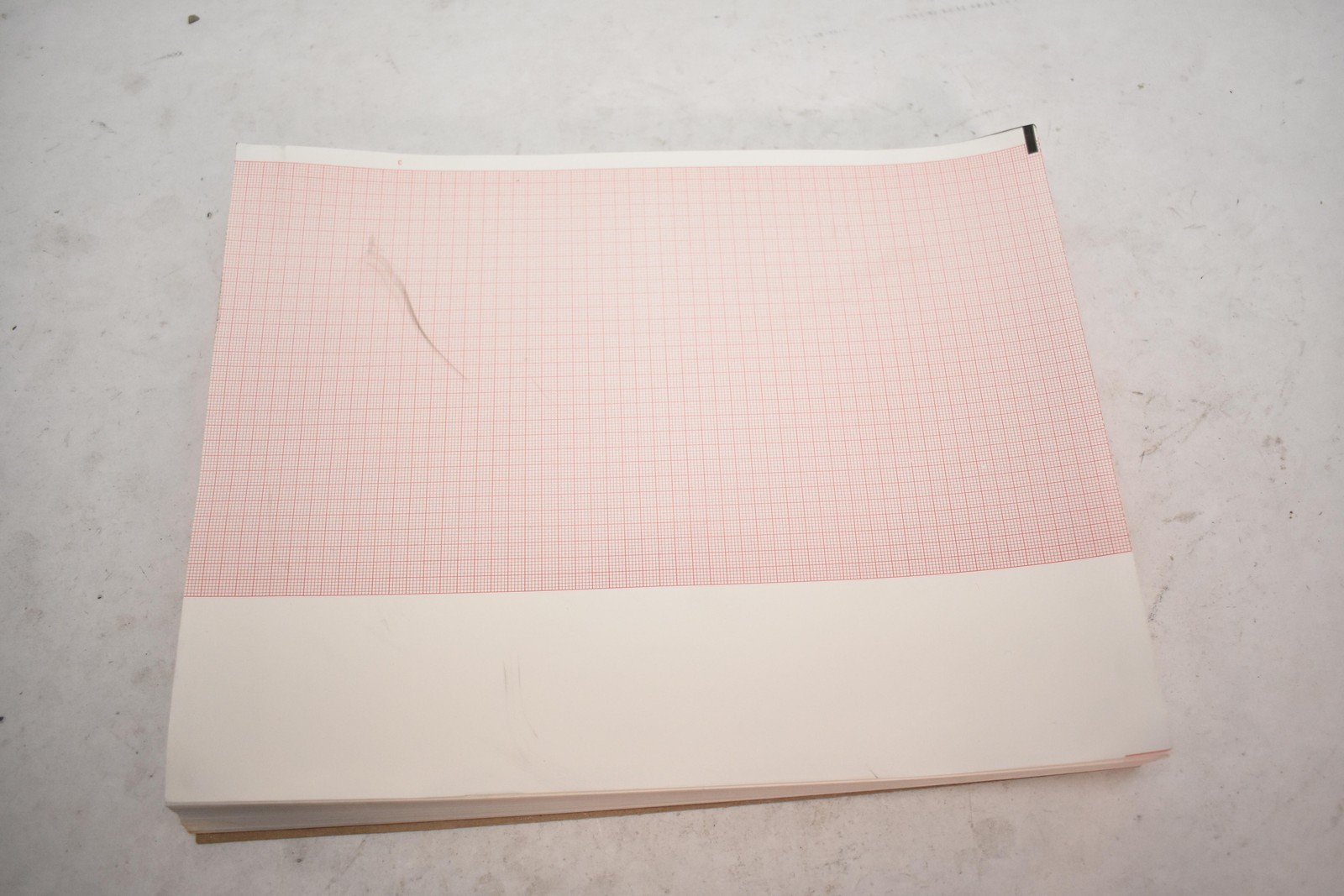 McKesson ECG Recording Paper ZFold 8.5x183ft 200 Sheets 252-007983 Made USA