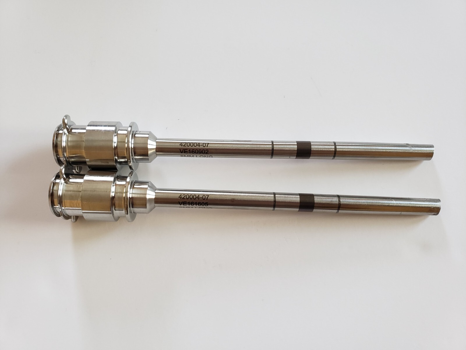Lot Of 2 Da Vinci Cannula 8mm long Instrument 420004-07