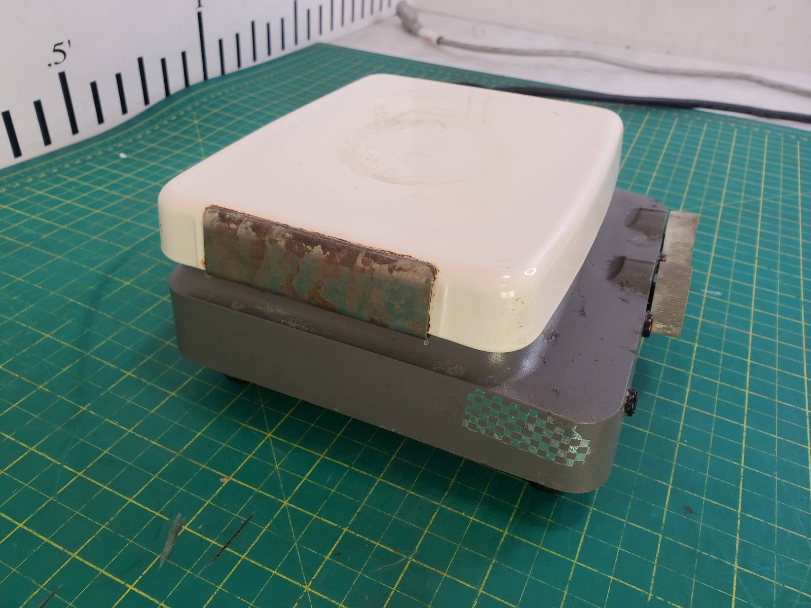 Corning PC-320 Hot Plate Magnetic Stirrer 6 x 7.5″ “No Tariffs”