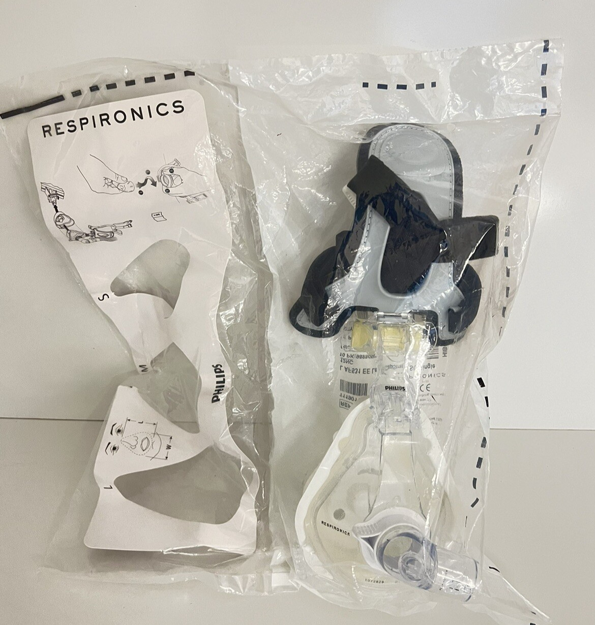 Philips Respironics AF531 EE Leak CapStrap Mask – Large