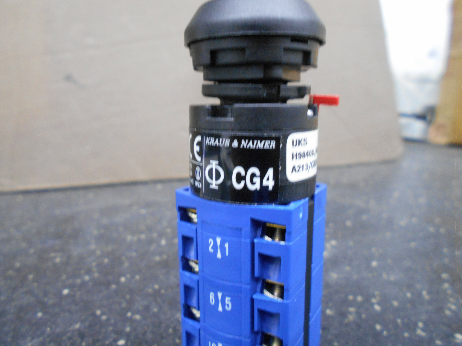 KRAUS & NAIMER CG4 AC1 10A 400VAC A213 3 POSITION SWITCH