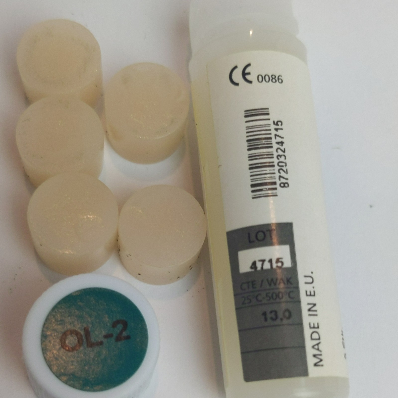 GC Initial OL-2 Dental Laboratory Ingots (5 pieces)
