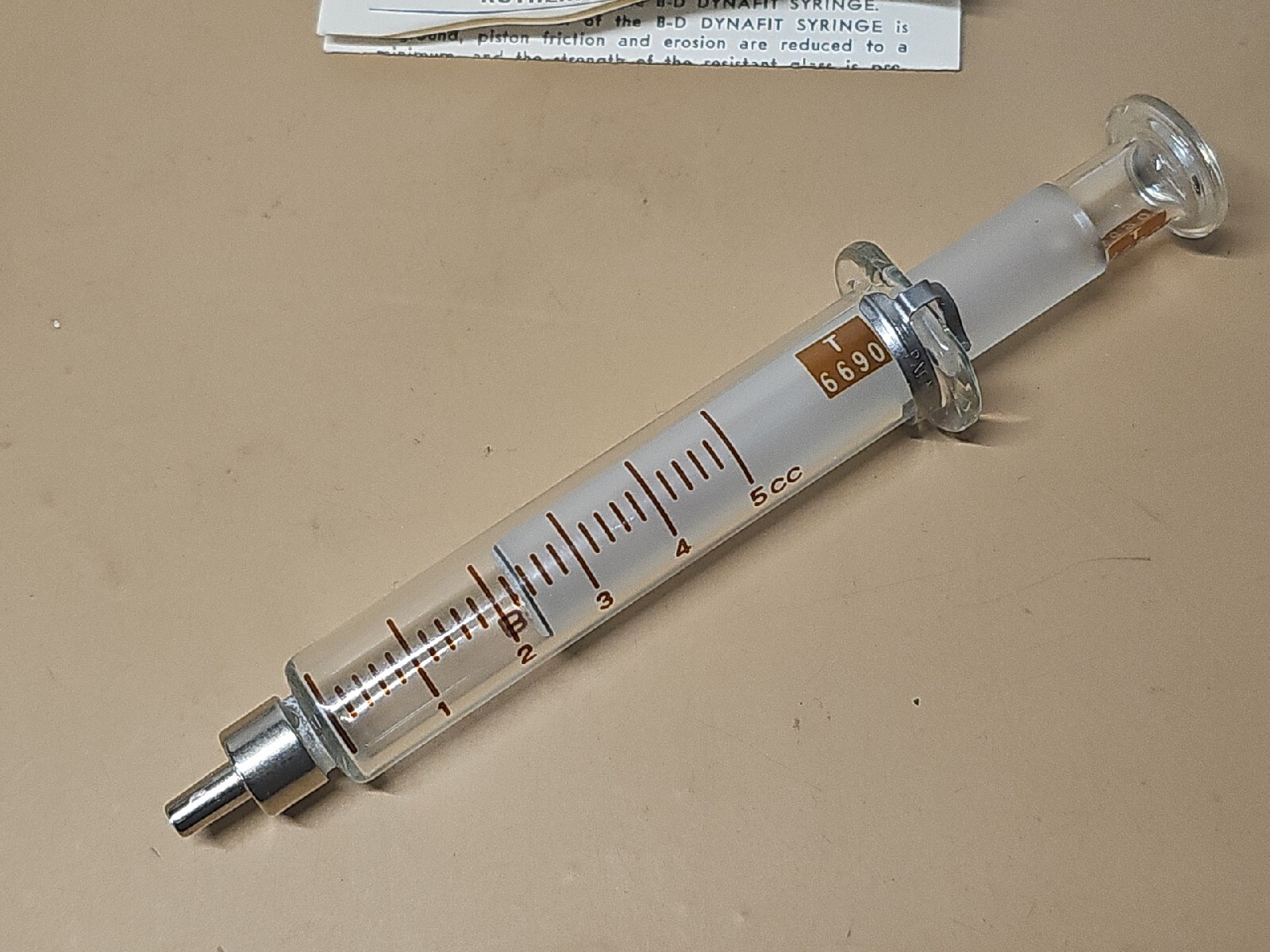 Vintage BD Dynafit Yale Glass 5cc Reusable Luer Lok Hypodermic Syringe