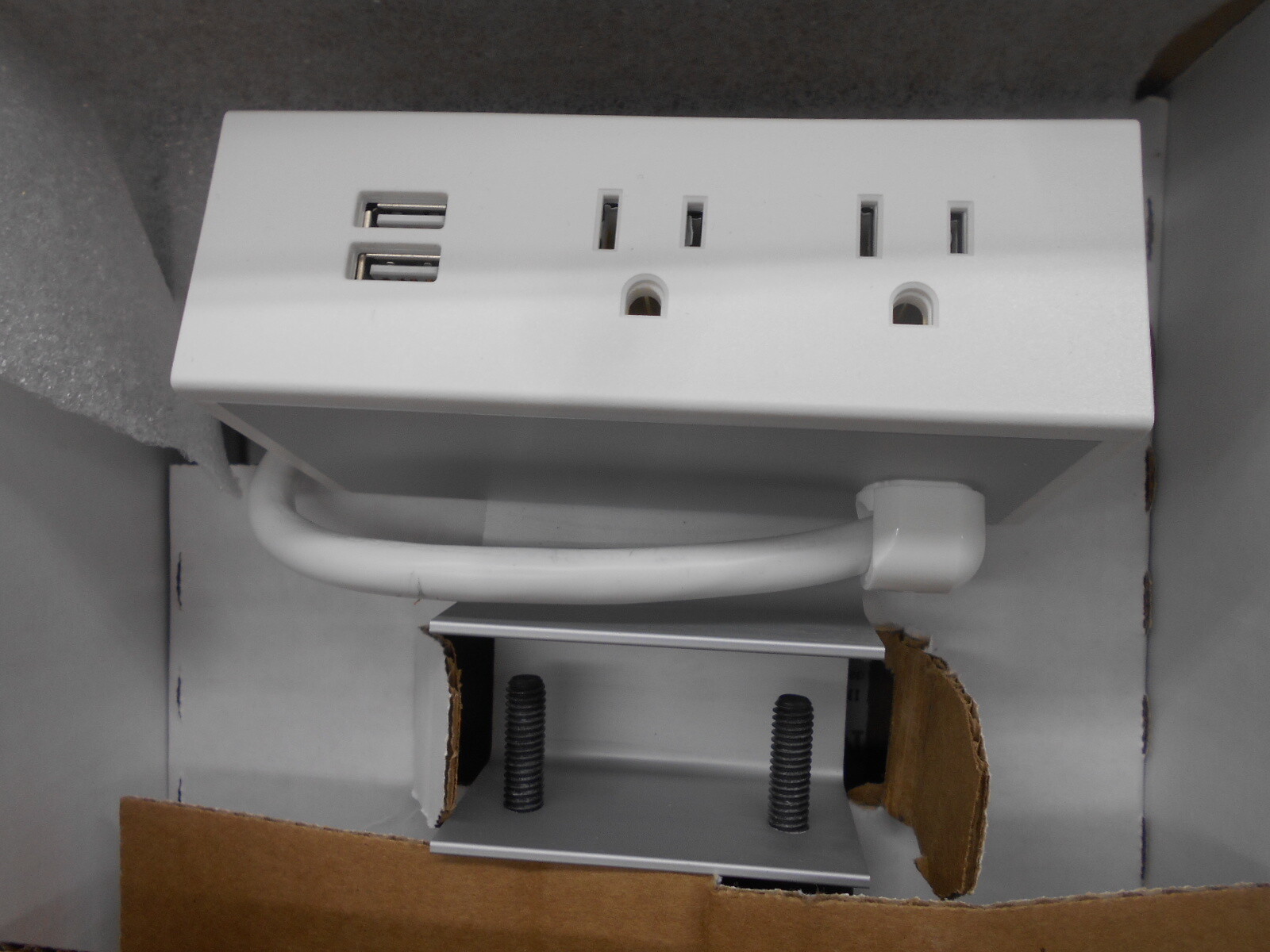 CREATIVE OFFICE PAVILION BE0431521AAZ22072 15A 125V 60Hz POWER UNIT FOR TABLES