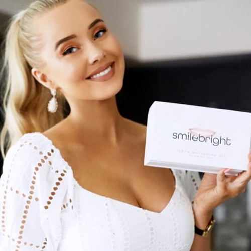 SmileBright 35% Teeth Whitening LIGHT Kit with 3 syringes & bleaching trays