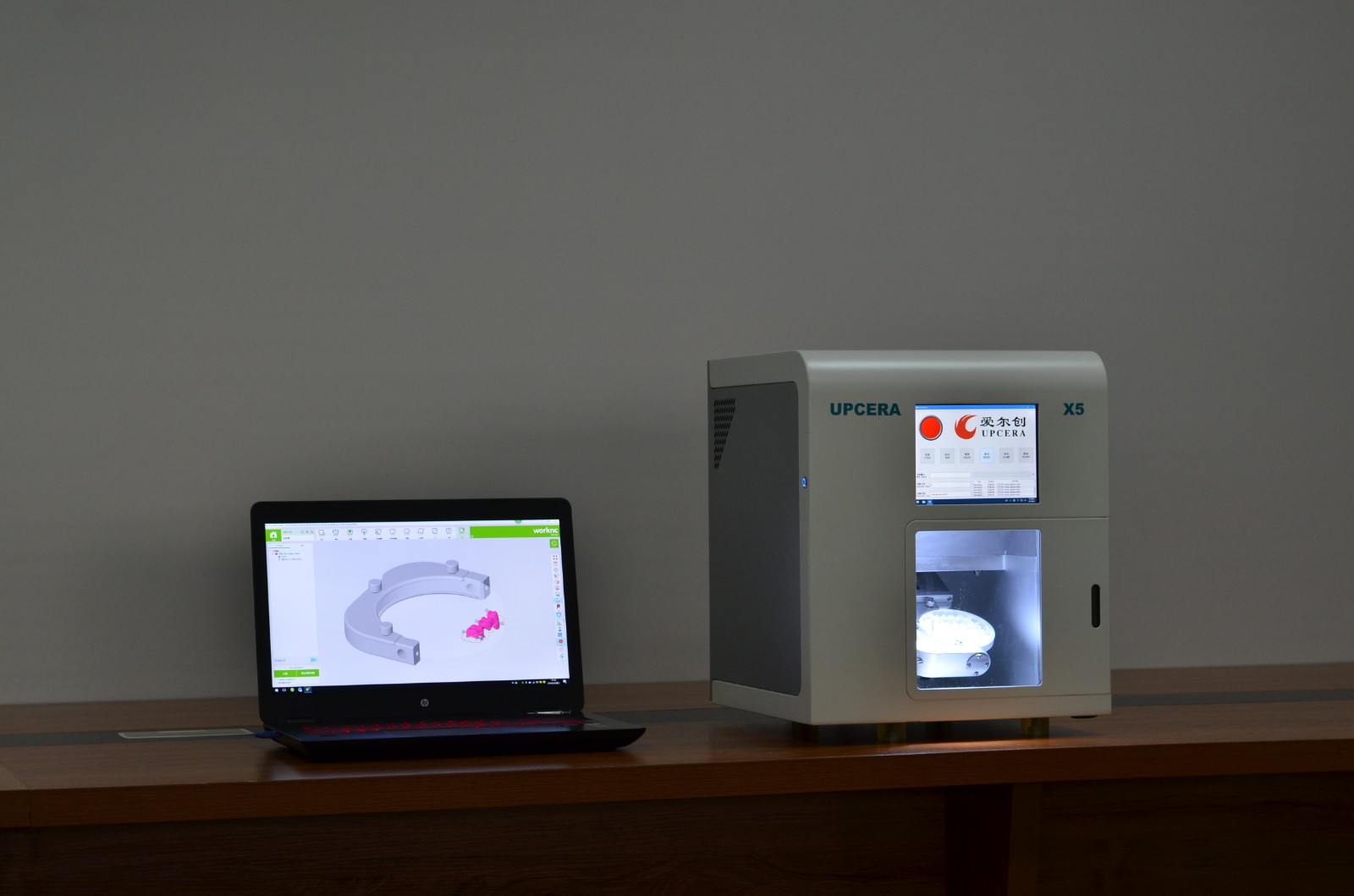 Dental Lab Equipment Dental Cad Cam 5 Axis Dental Milling Machine Dry Zirconia