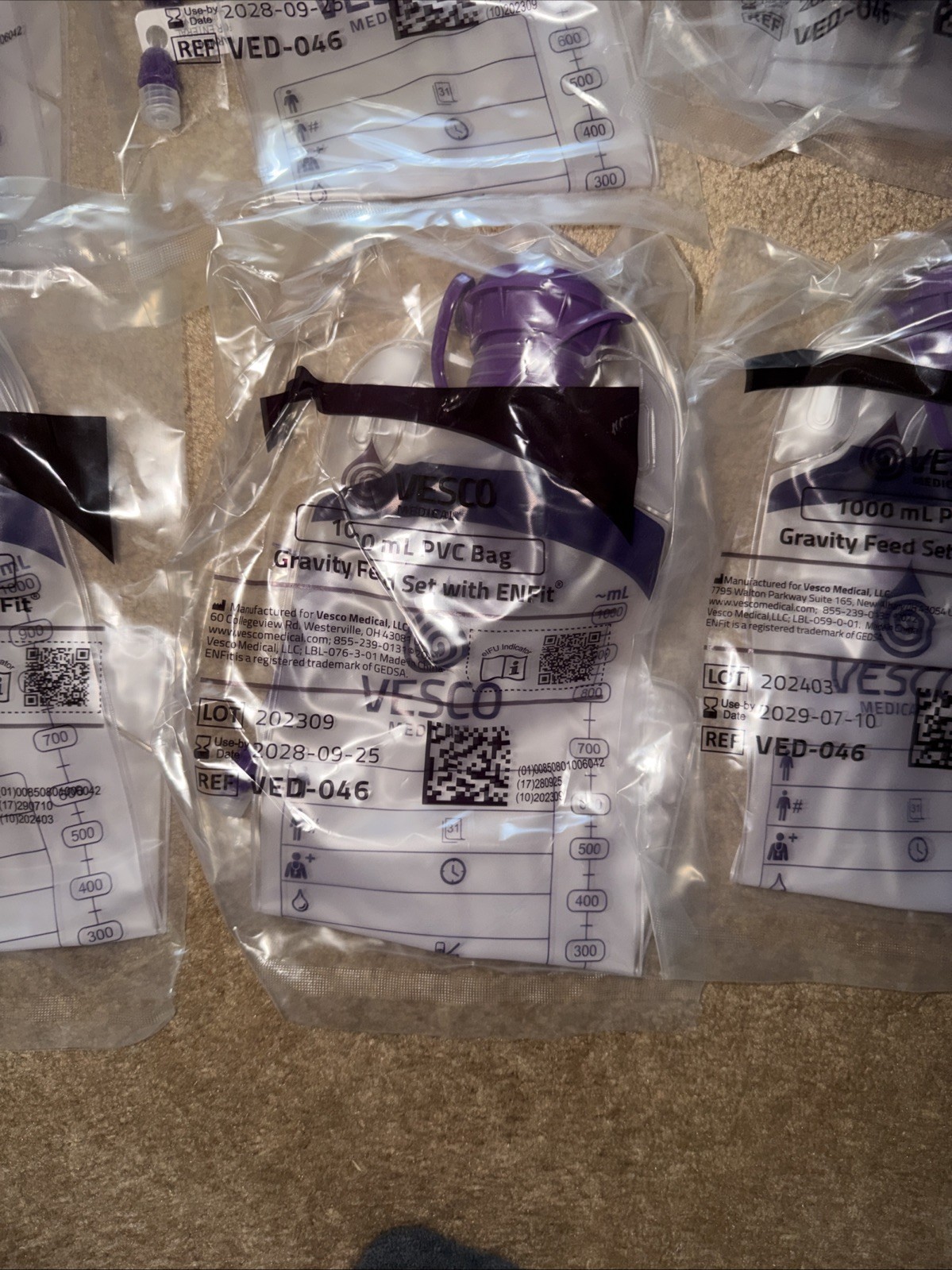 (10) VESCO VED-046 Enteral Gravity Feed Lot with ENFit Connection 1000ml