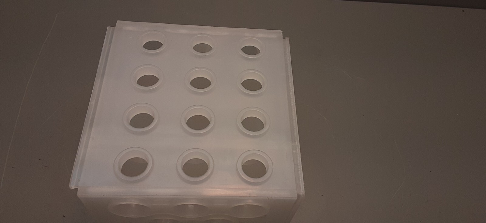 4 WAY FLIPPER RACK Cube 4 1/4″ X 4 1/4″ / Clear/ Very clean condition
