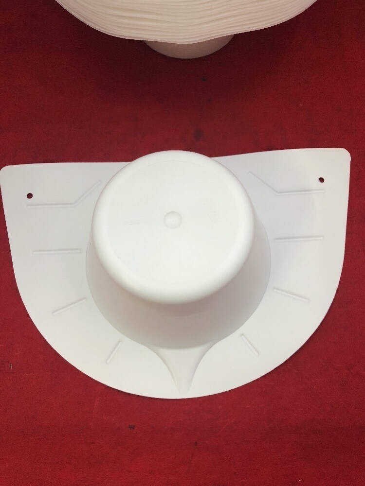 NEW CASE OF 100 MEDLINE Urine Specimen Collector Speci Pan Graduated DYND36608N