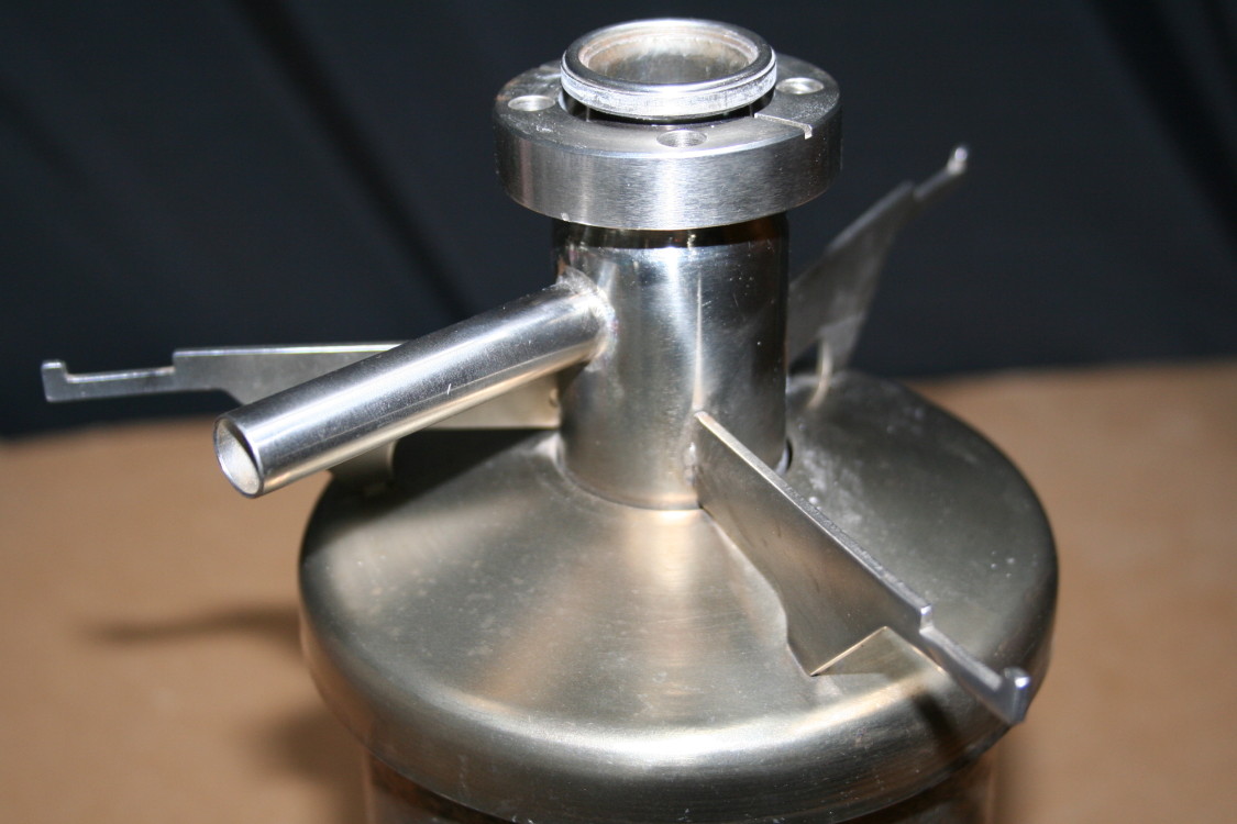 Molecular sieve sorption pump, 2 1/8 in CF, conflat, Ultek