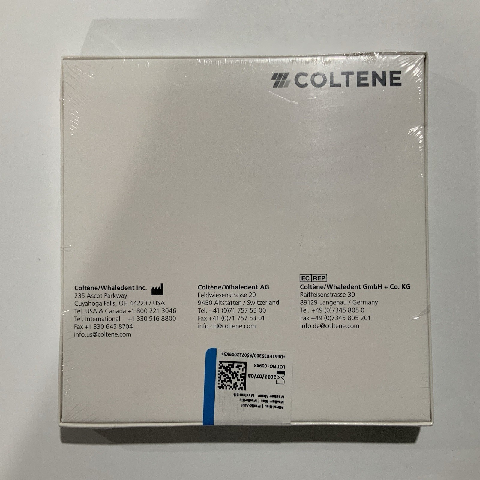 Coltene Dental Dam Pack / Medium 6″ x 6″ (36 pieces) Blue