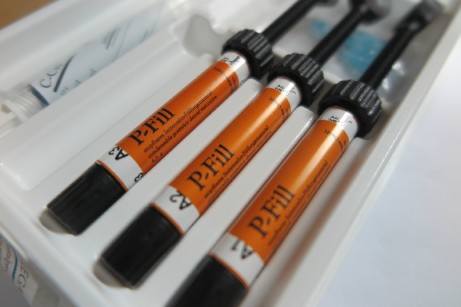 Dental Composite P-Fill Posterior filling kit by MEGADENTA Germany