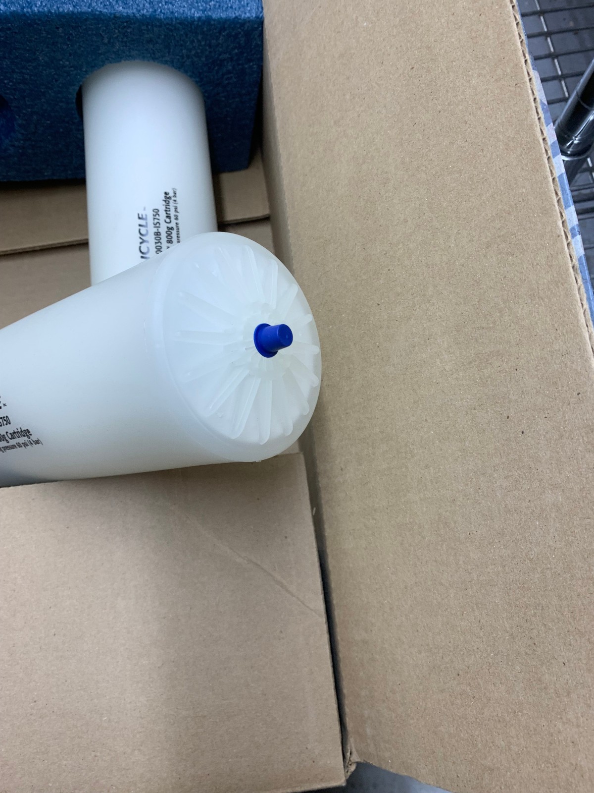 CASE OF 2 SILICYCLE FLH-R10030B-IS750 SILICA GEL 800G CARTRIDGES