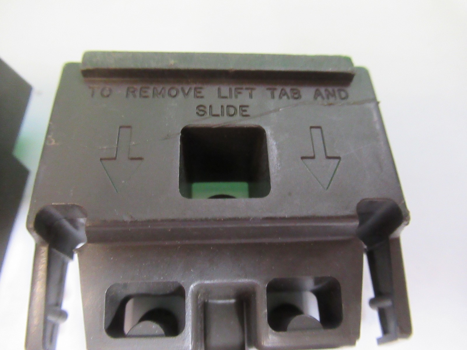 LOT LEGS HP HEWLETT PACKARD INSTRUMENT FEET AS PICTURED T5-A-85