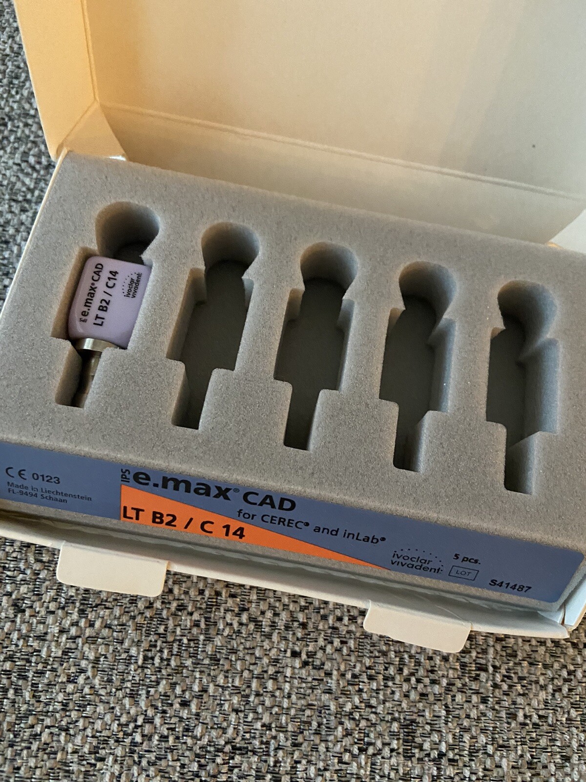 IPS e.max CAD Cerec Milling Blocks – LT – Shade B2 – 1 pk
