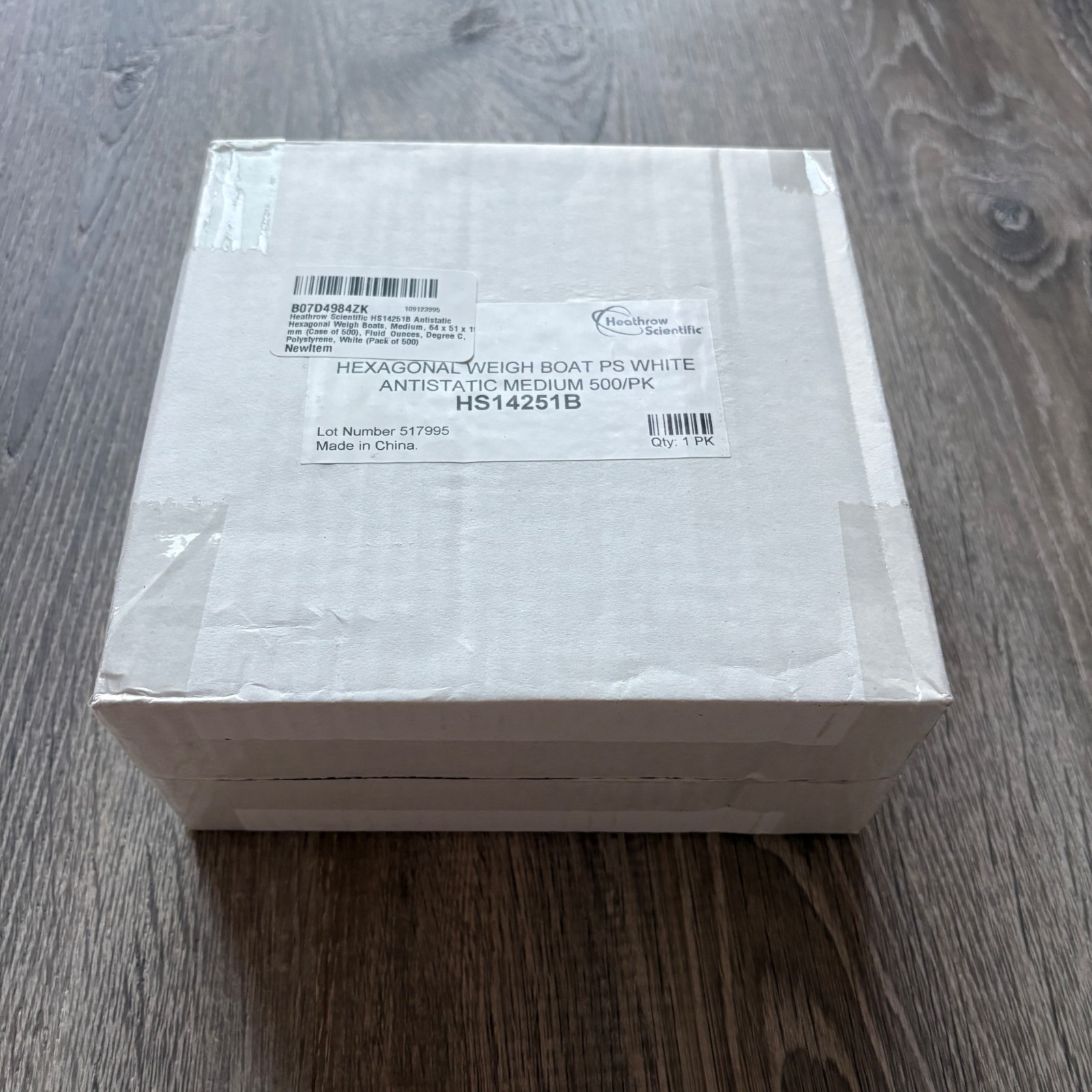 Heathrow Scientific HS14251B Antistatic Hexagonal Weigh Boats Medium 500/Pk