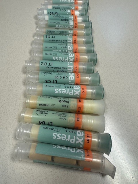 Ivoclar IPS emax Press Ingots LT L/3 pcs (new, opened)