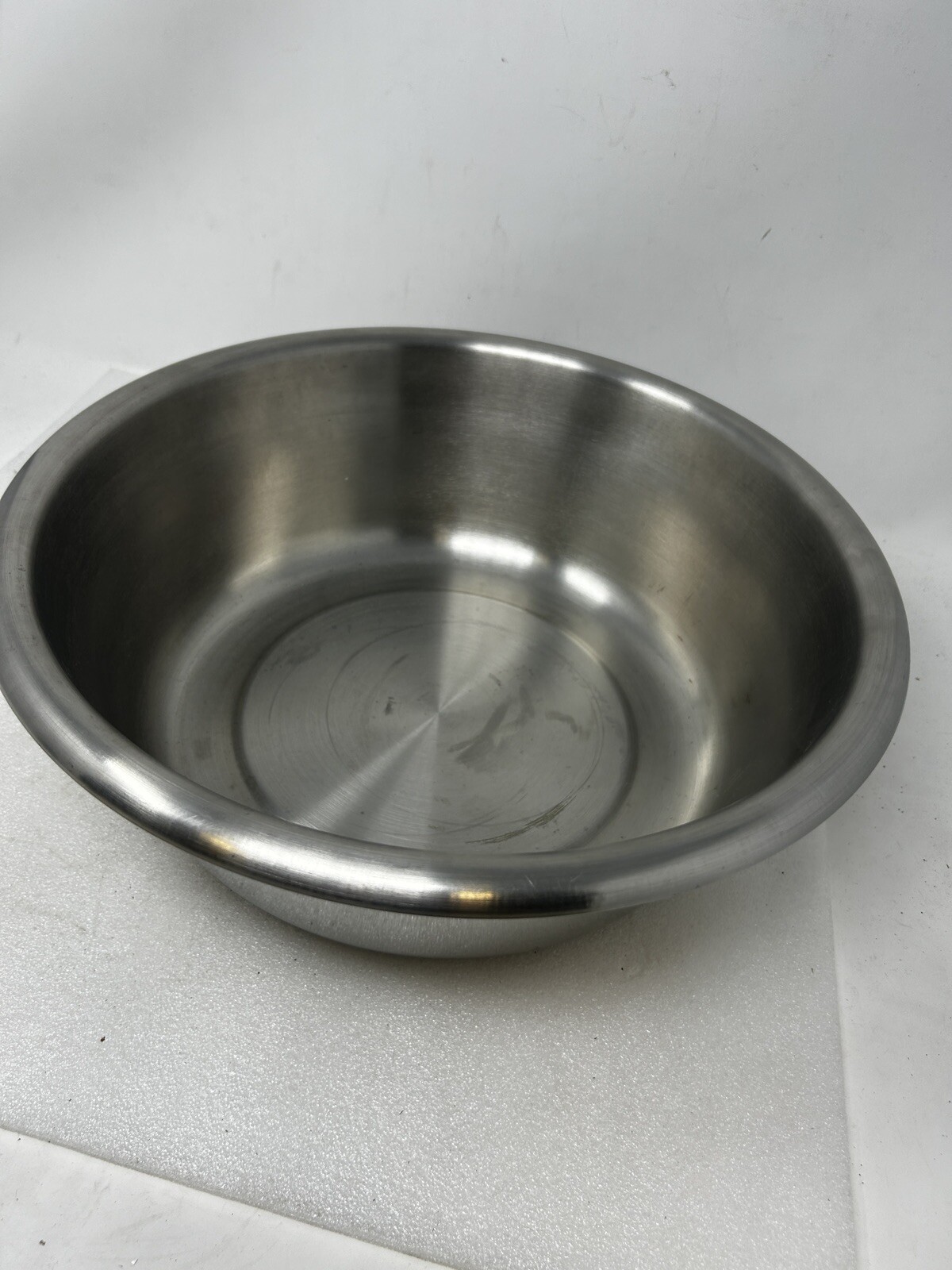 Grafco 5 Quart Stainless Steel Mixing Bowl Silver 13″ Diameter