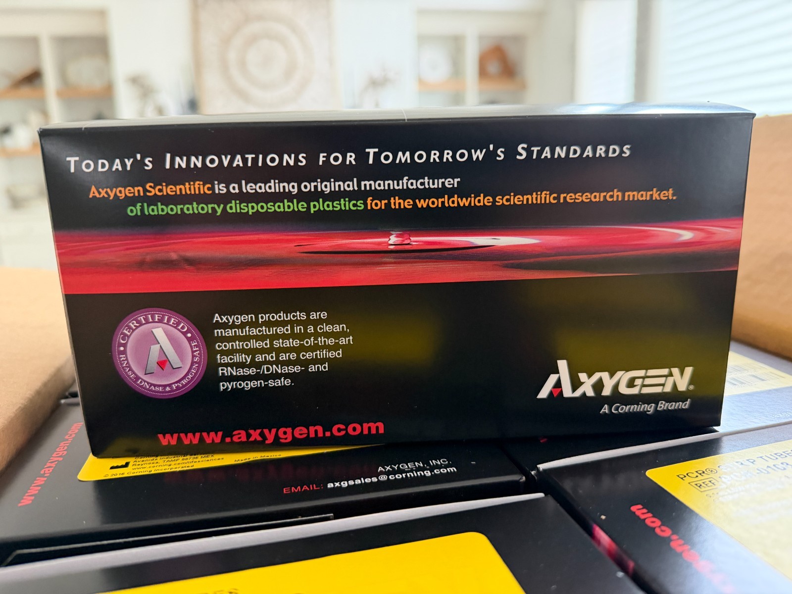 AXYGEN PCR-0108-LP-RT-C Strip Tubes 0.1mL 8-well strip Optical Caps Case 10 Boxe