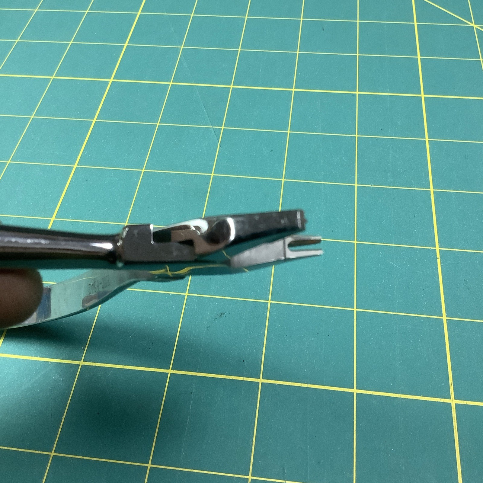 Masel 649 Extraoral “V” Notch Stop Plier For NiTi Wires Dental Pliers