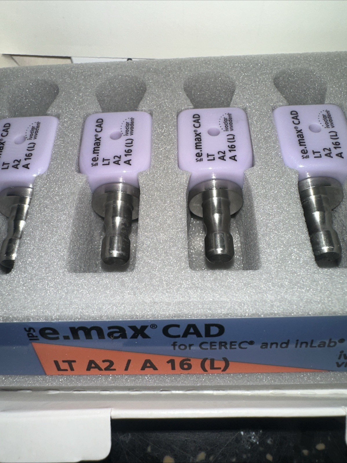 Cerec IPS Emax Cad Implant Blocks LT A2 / A16 (L) / 1 Count