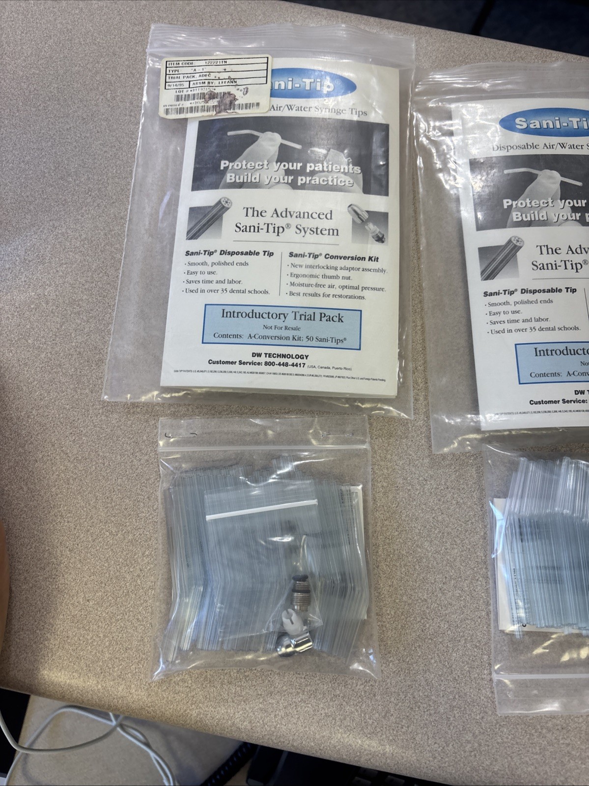 KERR Seal-Tight Disposable Air/Water Syringe Tips REF 77200 & Sani-tip Lot
