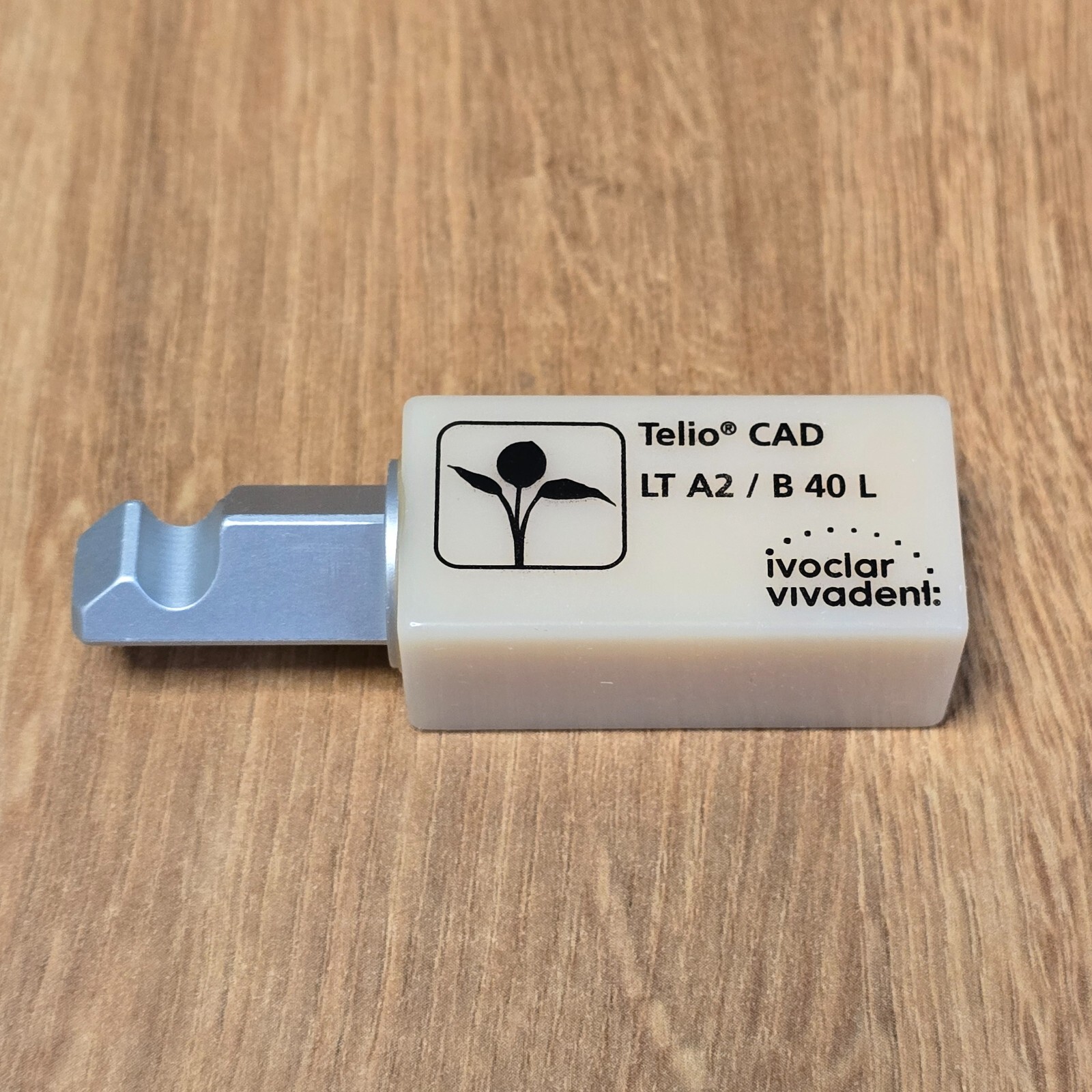 E4D IPS TELIO CAD – LT A2 / B 40 L – 1 Total block